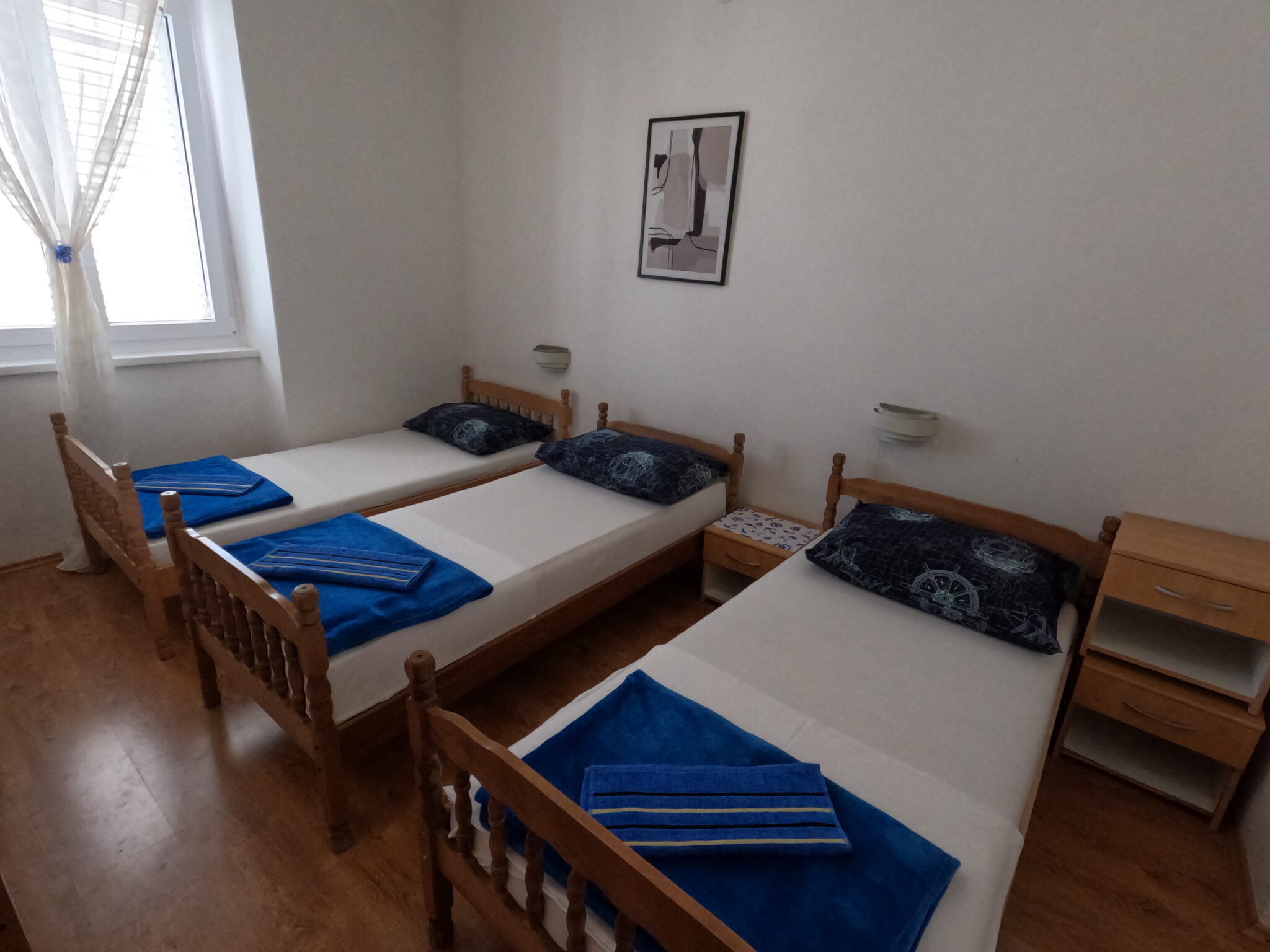Hostel Adriatic - Trokrevetna soba